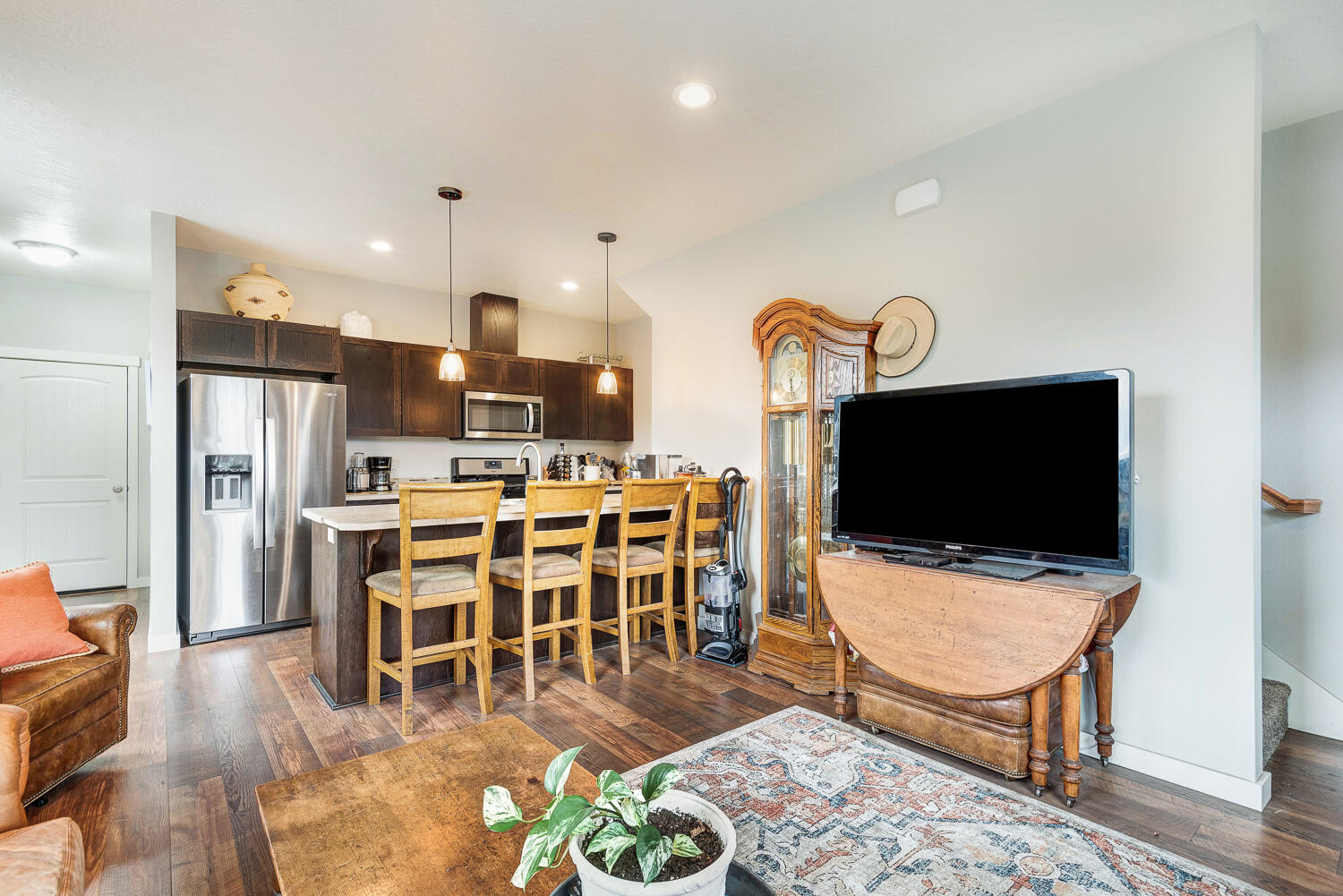 Parkway Village - Residential Income