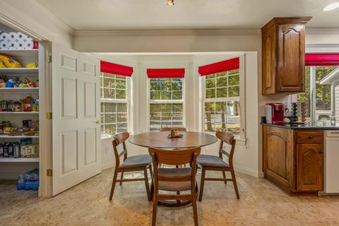 Tiny photo for 1882 Iron Wheel Court, La Pine, OR 97739 (MLS # 220218596)