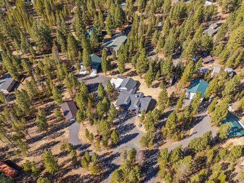 Tiny photo for 1882 Iron Wheel Court, La Pine, OR 97739 (MLS # 220218596)