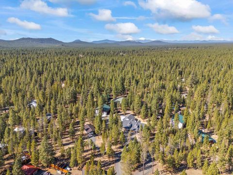 Tiny photo for 1882 Iron Wheel Court, La Pine, OR 97739 (MLS # 220218596)