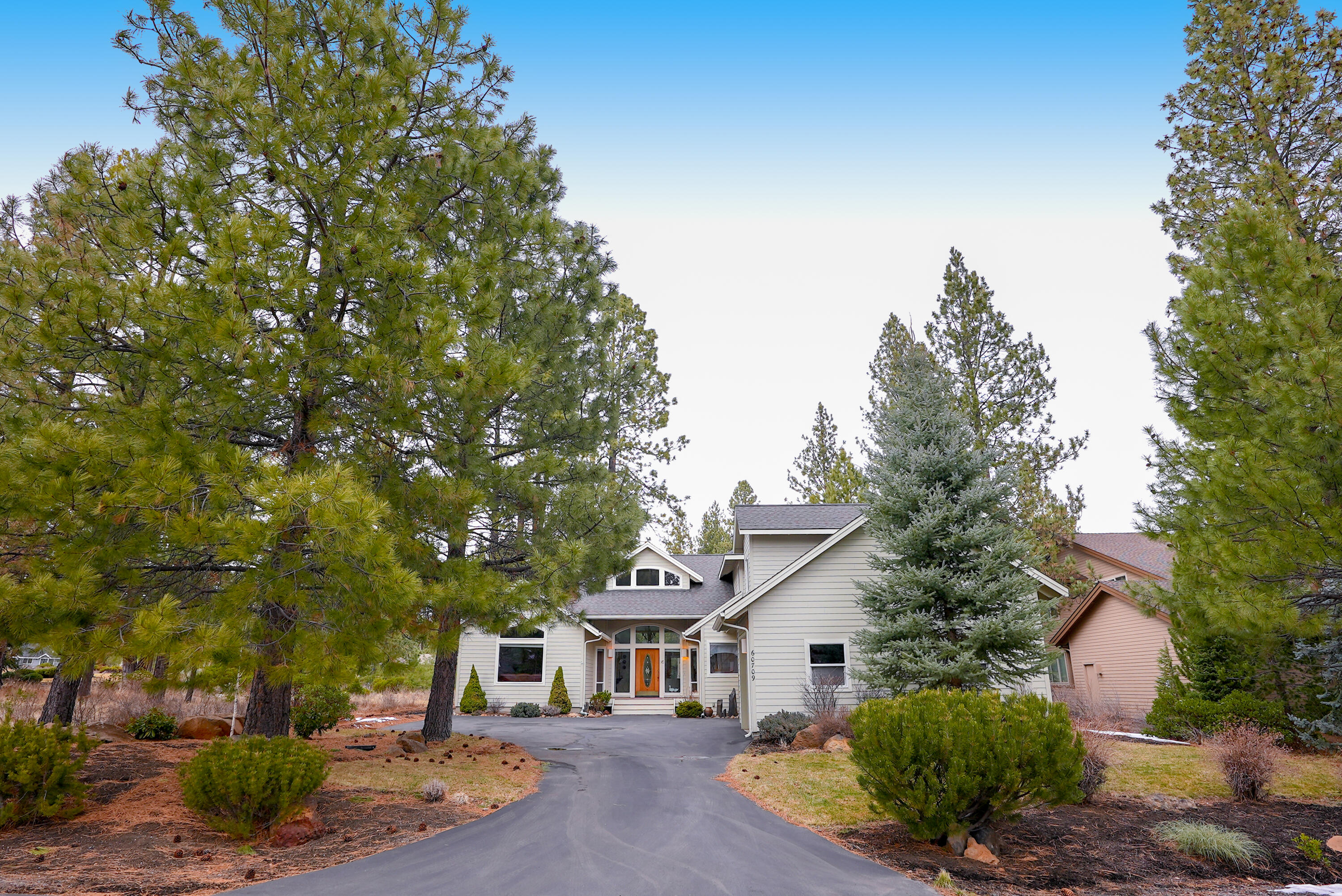 7th Mtn Golf Village - Residential