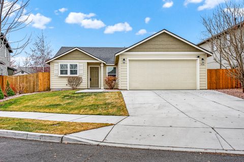 3526 SW Pumice Stone Avenue Redmond OR 97756