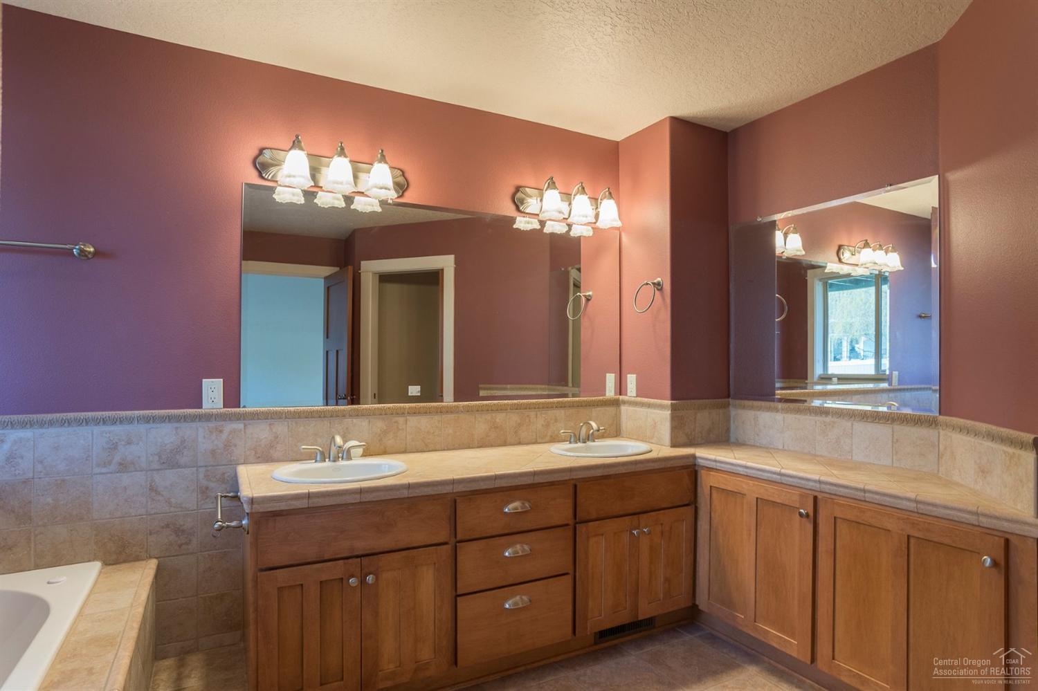 Cascade View Estates - Residential