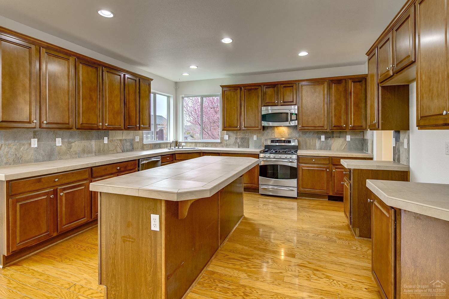 Summit Crest - Residential