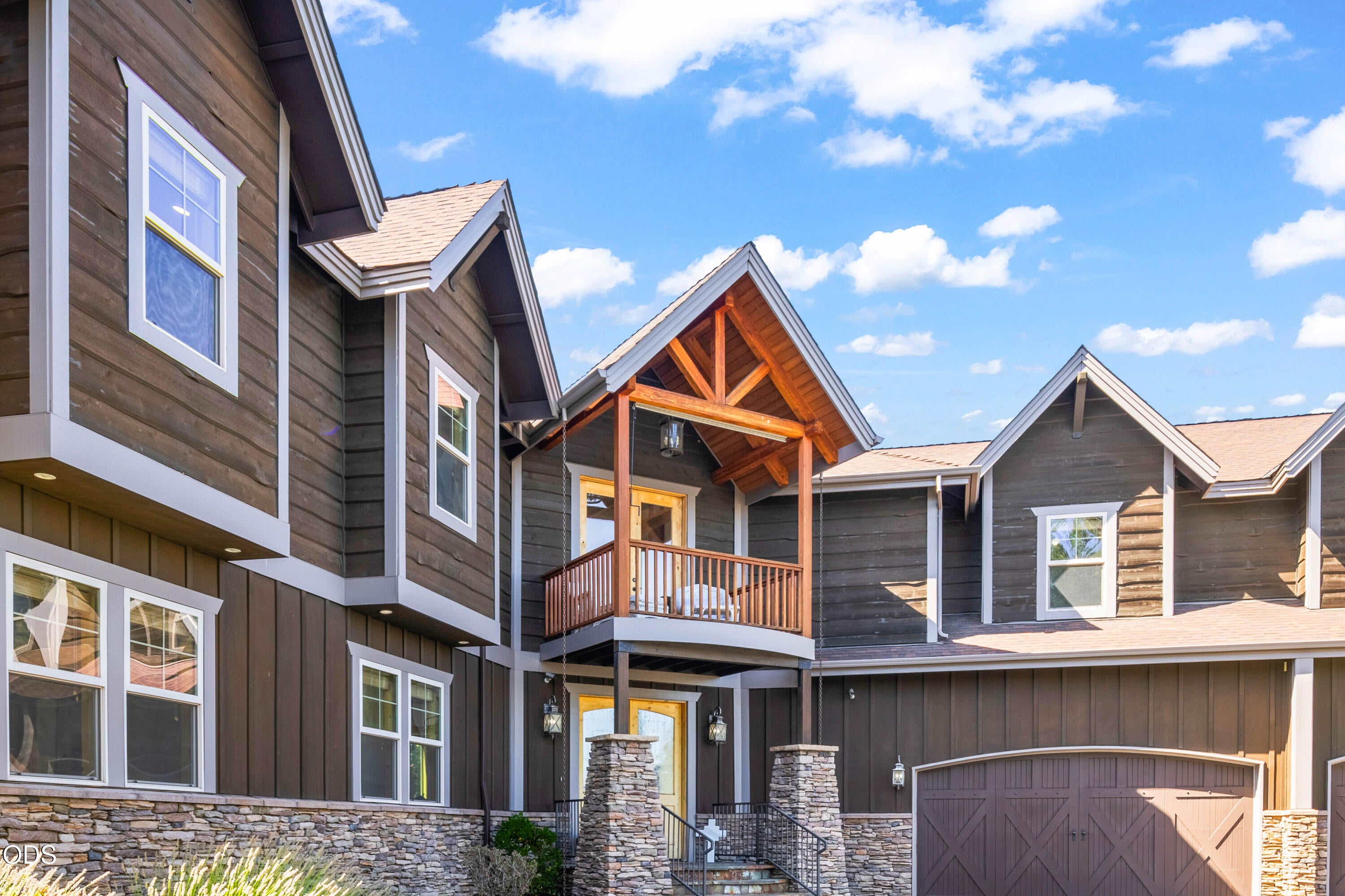 515 Nutcracker Drive