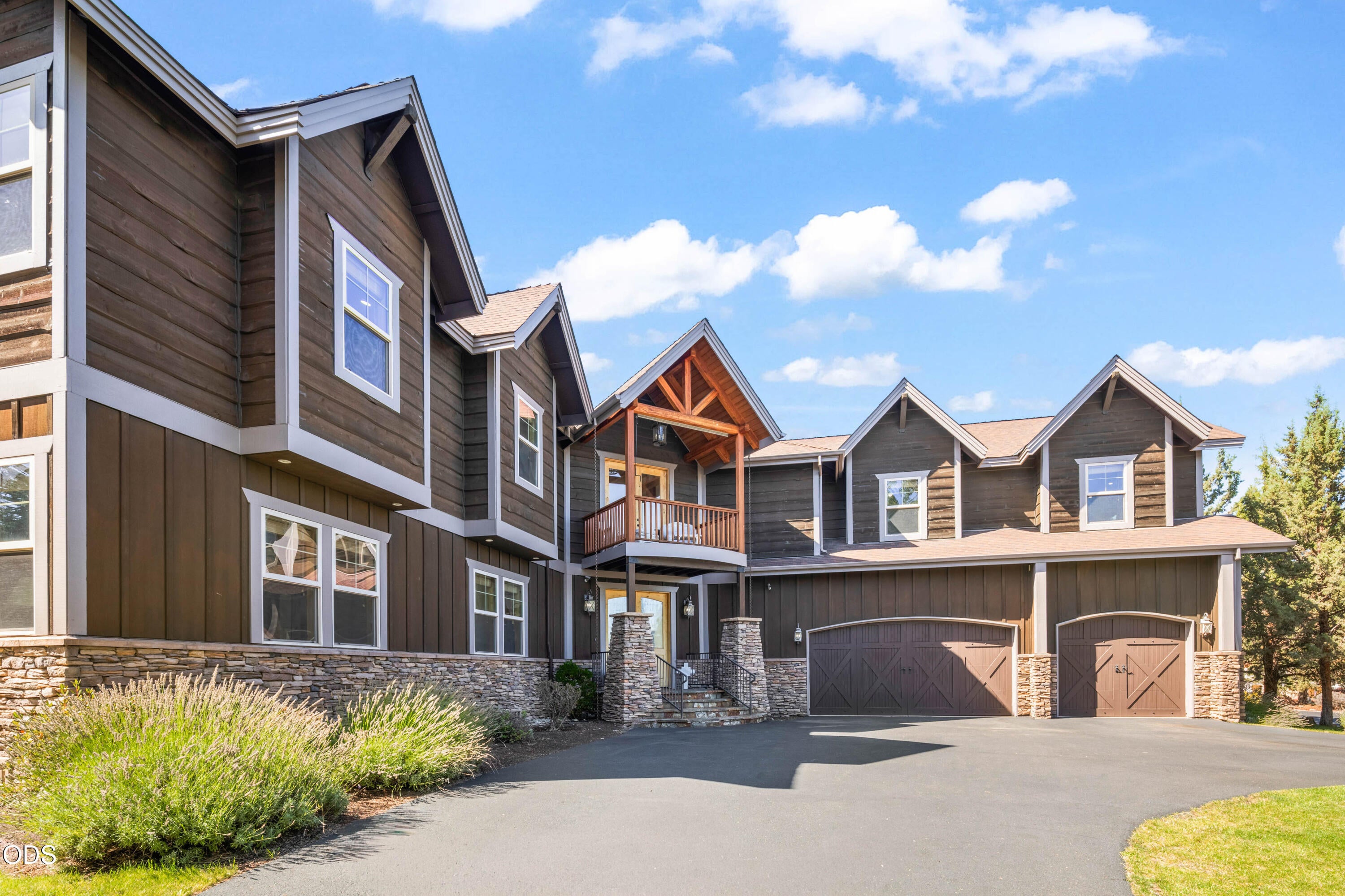 515 Nutcracker Drive