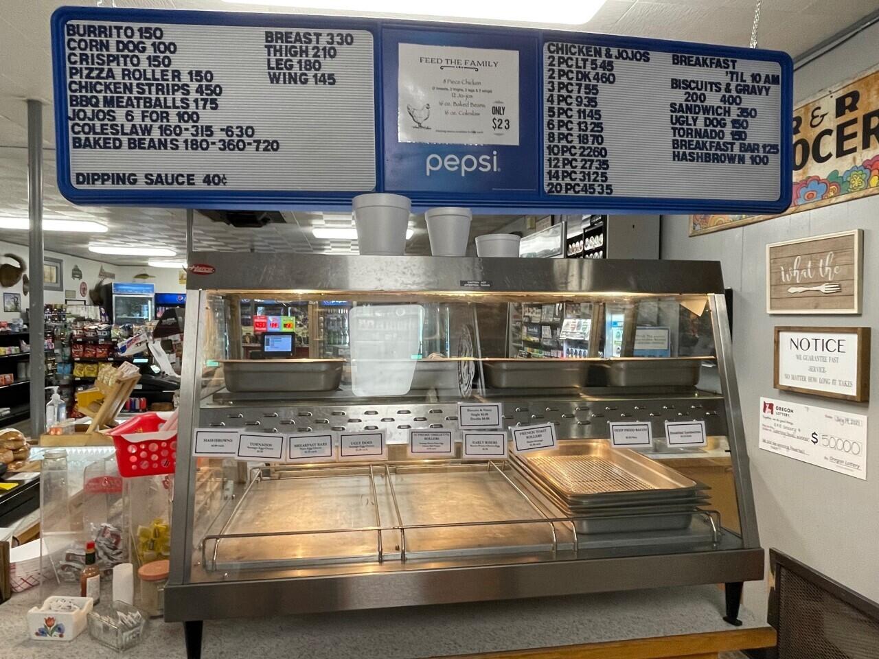 Main image without alt text