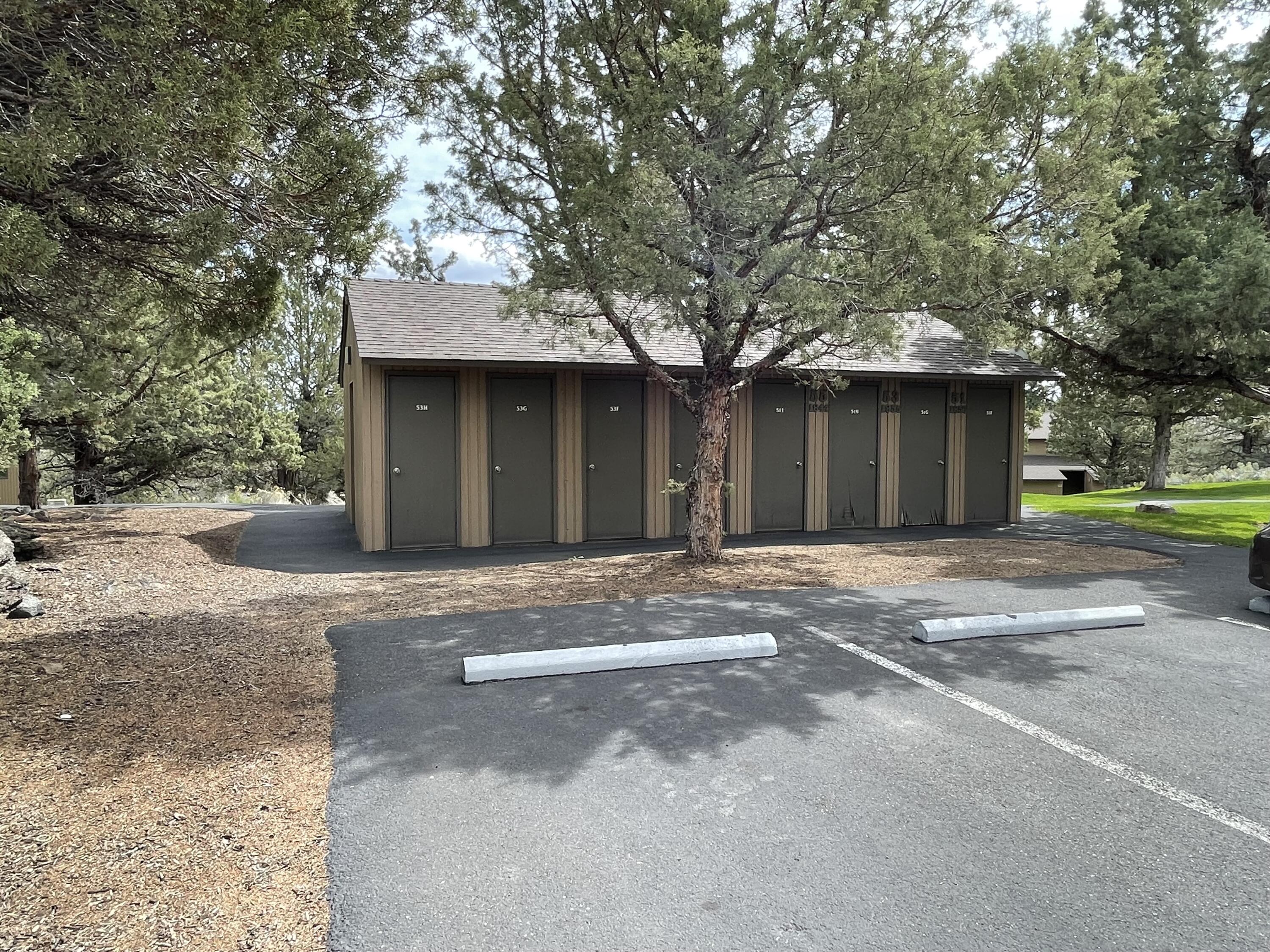 Eagle Crest - Residential