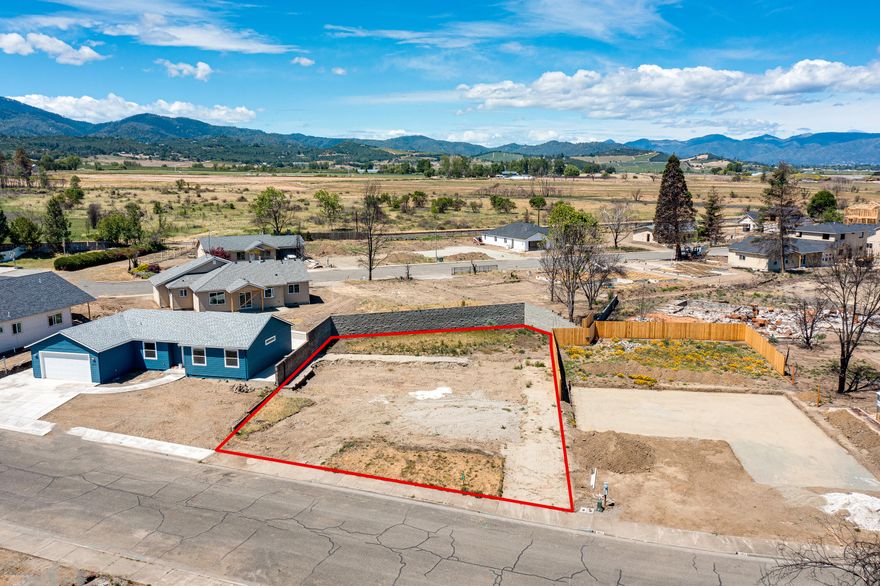 Level 0.23-acre residential building lot, centrally located nearby shopping and new developments in Phoenix! Inquire with agents to receive floor plans and May 2021 construction cost estimate from reputable local builder Ben Treiger for a 2,024 SqFt home with 4 bedrooms, 3 full bathrooms, 756 SqFt garage, and 182 SqFt back porch. Vacant Land Disclosure and title information also available upon request. Large concrete wall provides excellent privacy in the backyard, and has been 'grandfathered in' to the neighborhood!