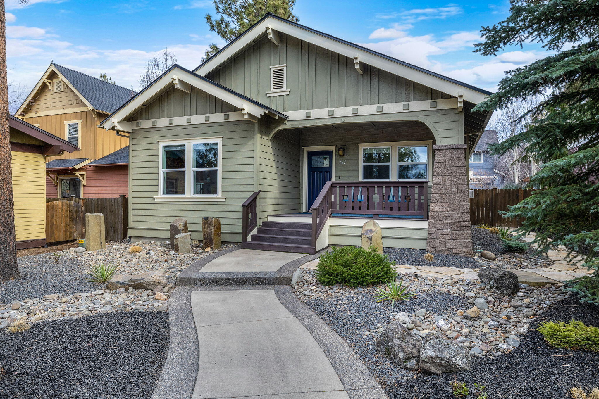 762 NW Mount Washington Drive