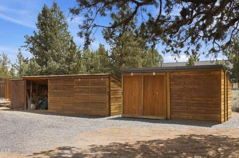 Tiny photo for 63517 JD Estates Drive, Bend, OR 97701 (MLS # 220222834)