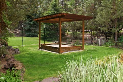 Tiny photo for 63517 JD Estates Drive, Bend, OR 97701 (MLS # 220222834)