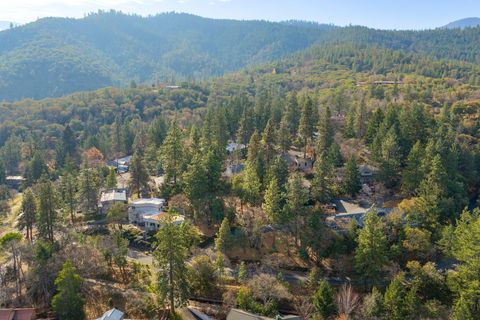 Tiny photo for 961 Pinecrest Terrace, Ashland, OR 97520 (MLS # 220212271)