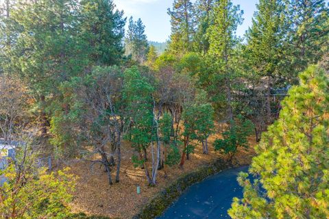 Tiny photo for 961 Pinecrest Terrace, Ashland, OR 97520 (MLS # 220212271)
