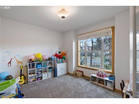 Tiny photo for 109 SW Taft Avenue, Bend, OR 97702 (MLS # 220213516)