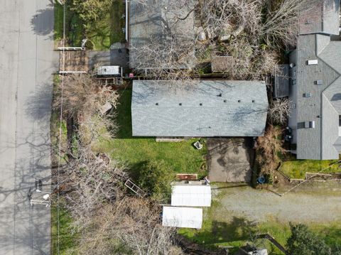 Tiny photo for 280 7th Street, Jacksonville, OR 97530 (MLS # 220215750)
