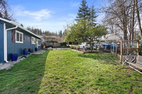 Tiny photo for 280 7th Street, Jacksonville, OR 97530 (MLS # 220215750)