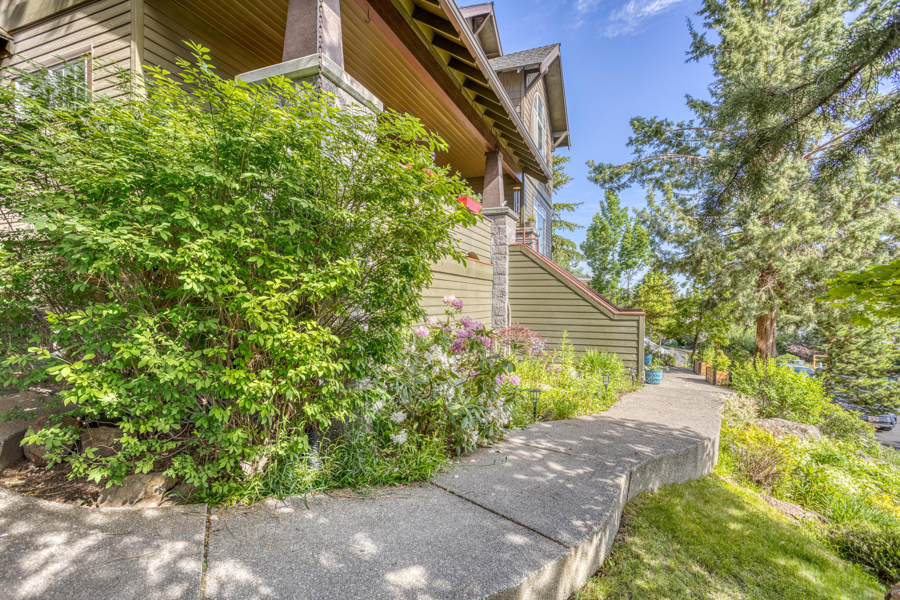 Awbrey Village - Residential