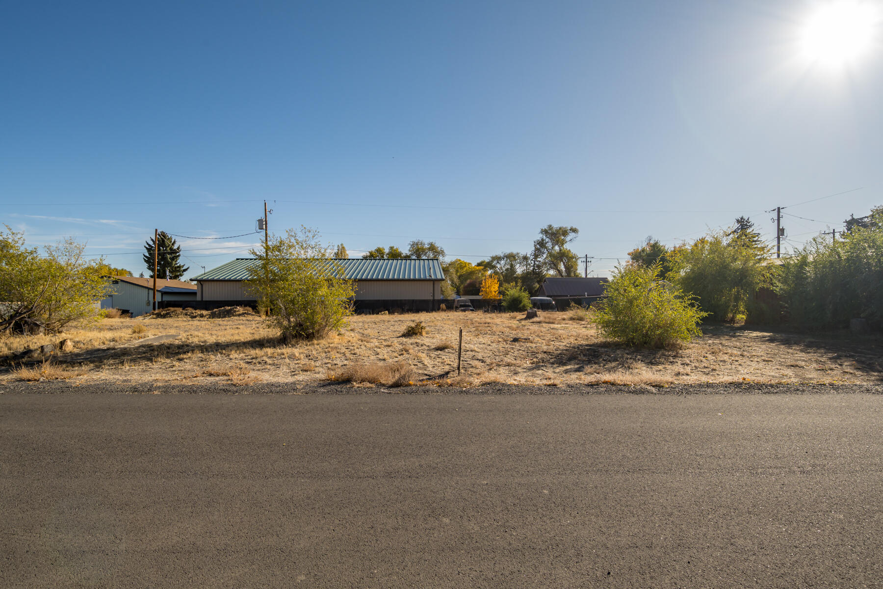 CLAR - Commercial Sale