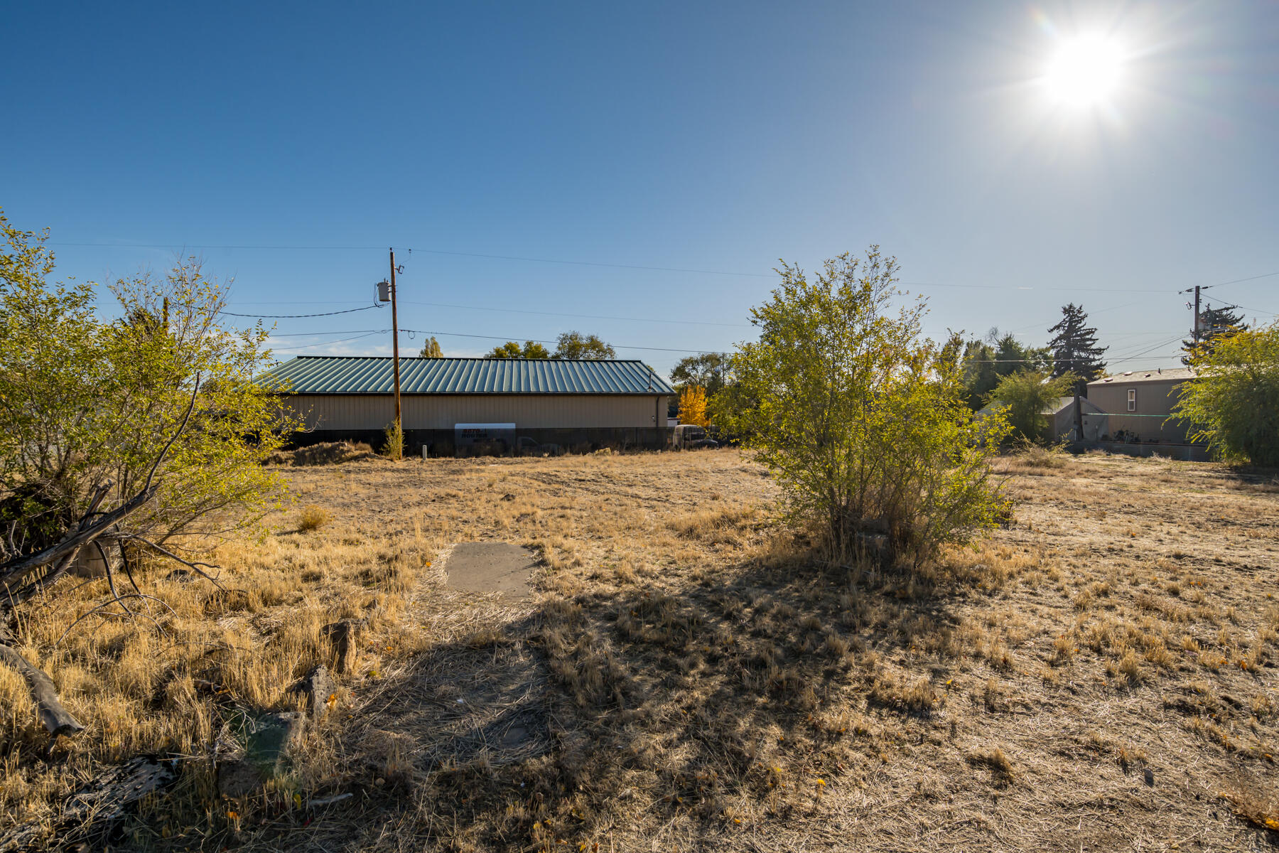 CLAR - Commercial Sale