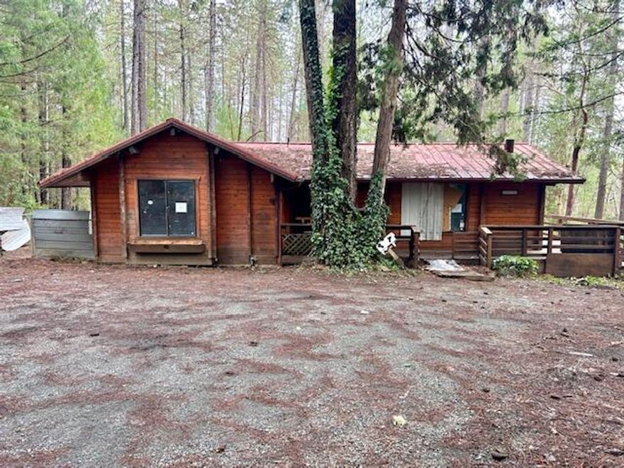 Two bedroom, two bath home available now on 2.54 wooded acres! Enjoy the peace and tranquility this property has to offer. 1,078 square feet all on one level. Call today to find out more or to schedule a showing! Sold as-is.