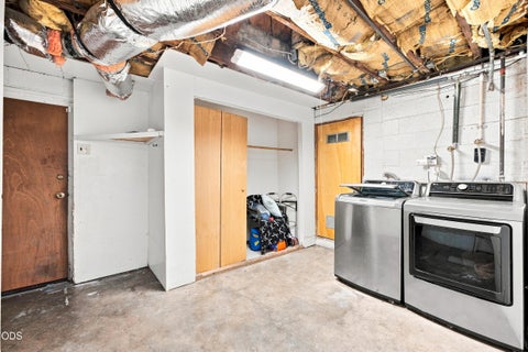 Tiny photo for 1055 California AVE, Klamath Falls, OR 97601 (MLS # 220226584)