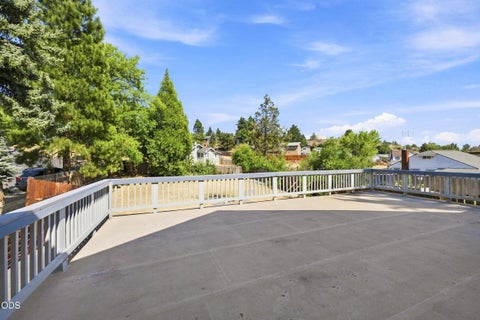 Tiny photo for 1055 California AVE, Klamath Falls, OR 97601 (MLS # 220226584)