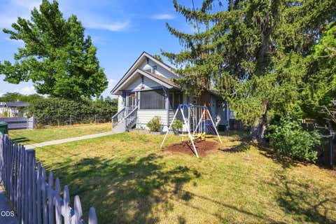 Tiny photo for 1055 California AVE, Klamath Falls, OR 97601 (MLS # 220226584)