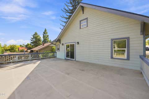 Tiny photo for 1055 California AVE, Klamath Falls, OR 97601 (MLS # 220226584)