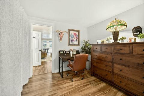 Tiny photo for 120 Graham Street, Jacksonville, OR 97530 (MLS # 220217669)