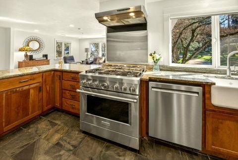 Tiny photo for 120 Graham Street, Jacksonville, OR 97530 (MLS # 220217669)