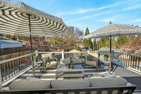 Tiny photo for 120 Graham Street, Jacksonville, OR 97530 (MLS # 220217669)