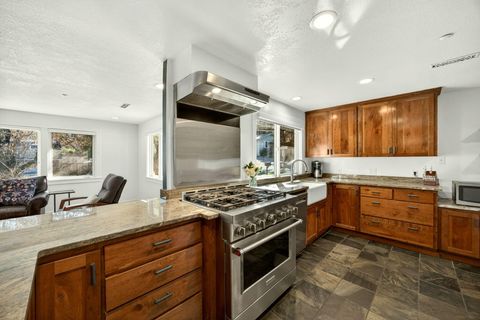 Tiny photo for 120 Graham Street, Jacksonville, OR 97530 (MLS # 220217669)