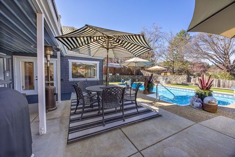 Tiny photo for 120 Graham Street, Jacksonville, OR 97530 (MLS # 220217669)