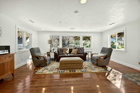 Tiny photo for 120 Graham Street, Jacksonville, OR 97530 (MLS # 220217669)