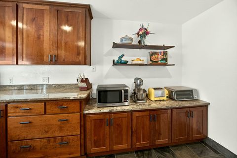 Tiny photo for 120 Graham Street, Jacksonville, OR 97530 (MLS # 220217669)