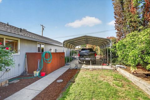 Tiny photo for 2390 Fairfield Drive, Medford, OR 97504 (MLS # 220220248)