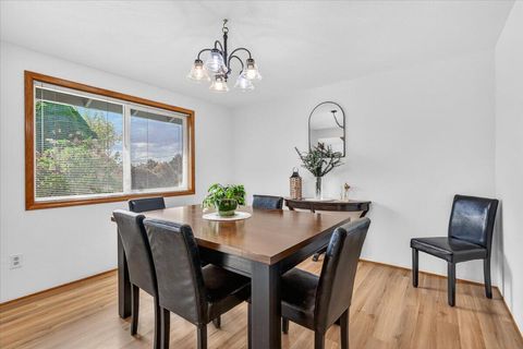 Tiny photo for 2390 Fairfield Drive, Medford, OR 97504 (MLS # 220220248)