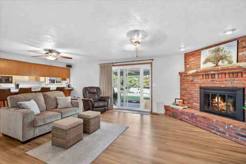 Tiny photo for 2390 Fairfield Drive, Medford, OR 97504 (MLS # 220220248)