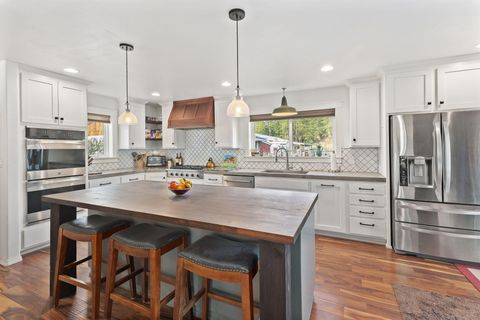 Tiny photo for 3990 Jerome Prairie Road, Grants Pass, OR 97527 (MLS # 220214216)