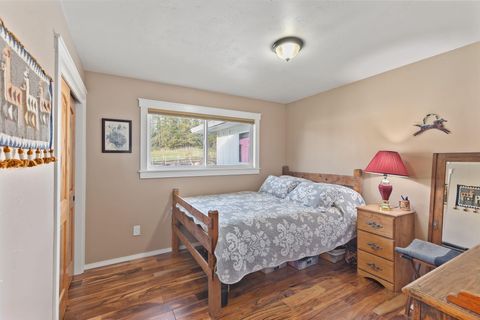 Tiny photo for 3990 Jerome Prairie Road, Grants Pass, OR 97527 (MLS # 220214216)