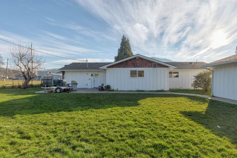Tiny photo for 3990 Jerome Prairie Road, Grants Pass, OR 97527 (MLS # 220214216)