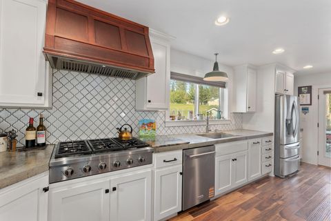 Tiny photo for 3990 Jerome Prairie Road, Grants Pass, OR 97527 (MLS # 220214216)