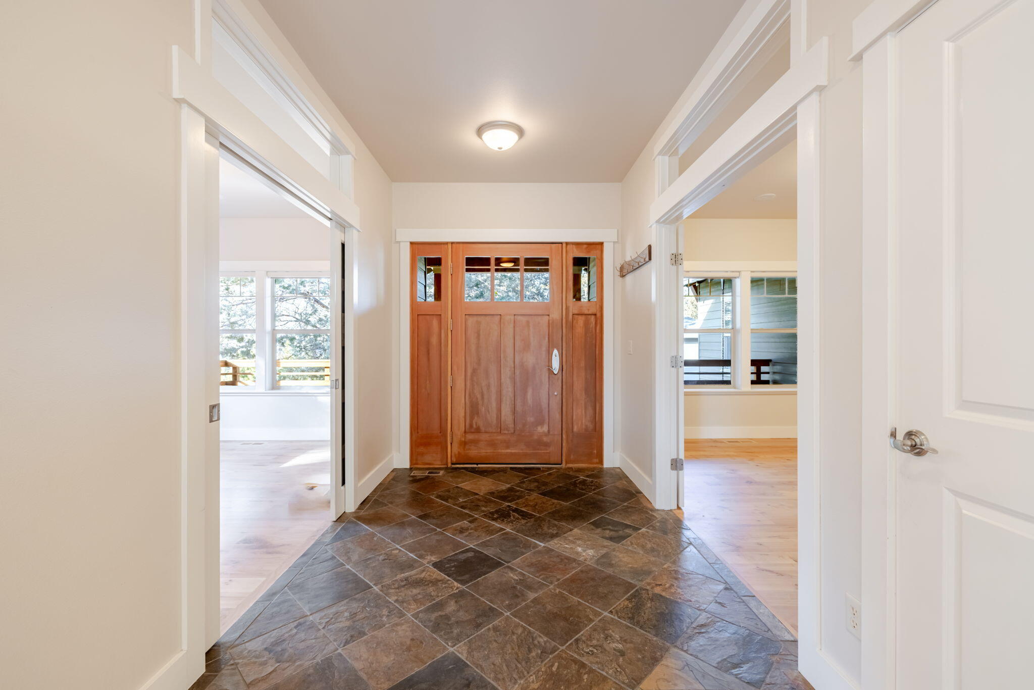 2752 NW Champion Circle