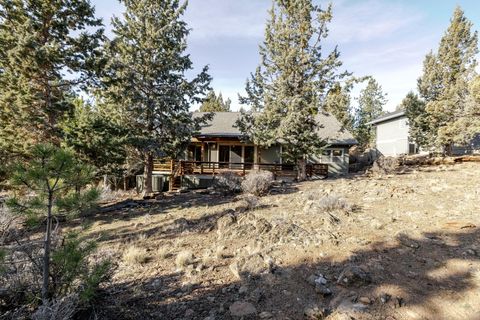 Tiny photo for 2752 NW Champion Circle, Bend, OR 97703 (MLS # 220214928)