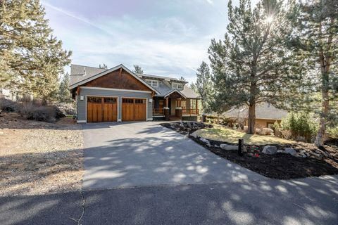 Tiny photo for 2752 NW Champion Circle, Bend, OR 97703 (MLS # 220214928)