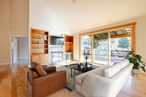 Tiny photo for 2752 NW Champion Circle, Bend, OR 97703 (MLS # 220214928)