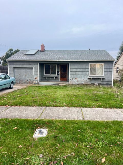 Tiny photo for 552 Haven Street, Medford, OR 97501 (MLS # 220212434)