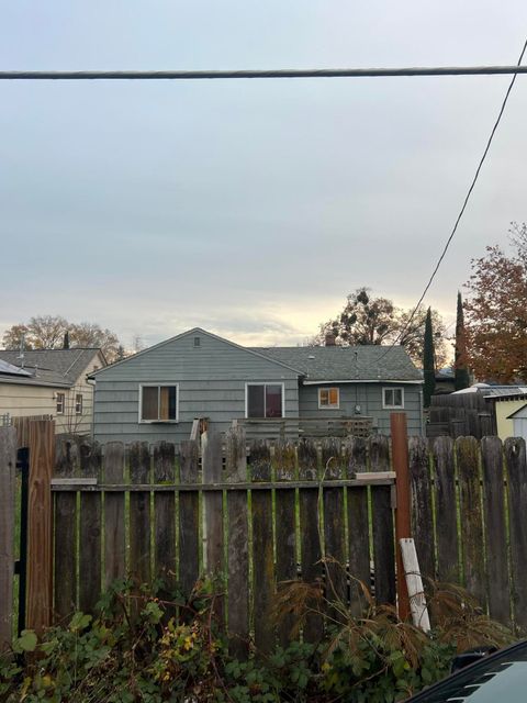 Tiny photo for 552 Haven Street, Medford, OR 97501 (MLS # 220212434)
