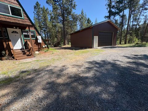 Tiny photo for 15934 Fir Road, La Pine, OR 97739 (MLS # 220205133)